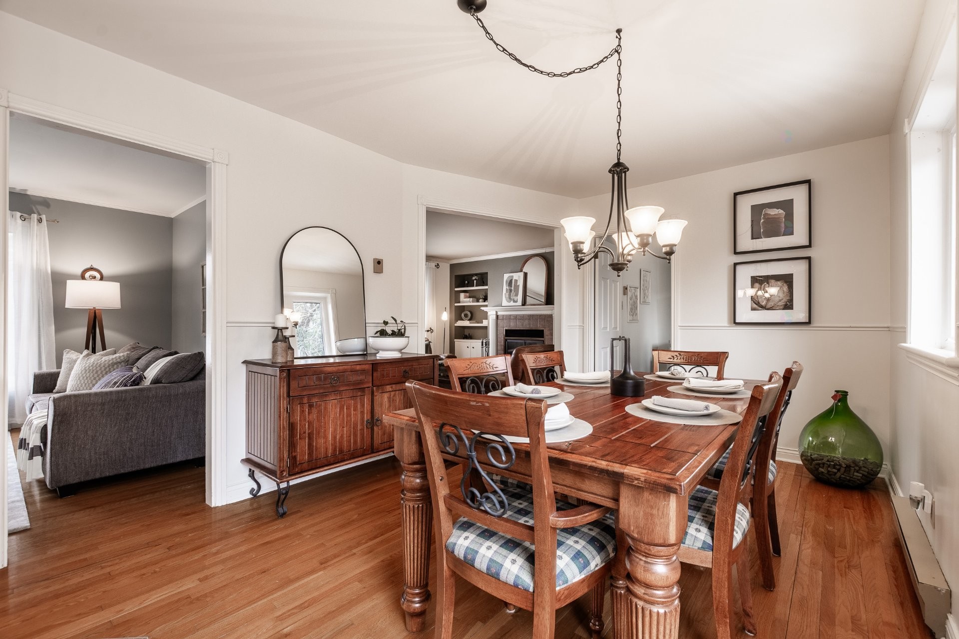 









161


Rue Townshend

,
Saint-Bruno-de-Montarville,




QC
J3V1K7

