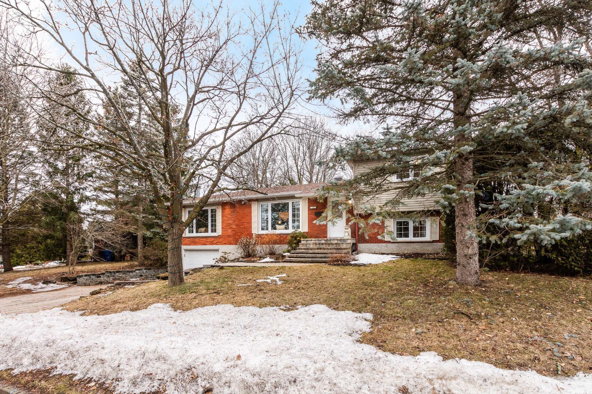 









161


Rue Townshend

,
Saint-Bruno-de-Montarville,




QC
J3V1K7

