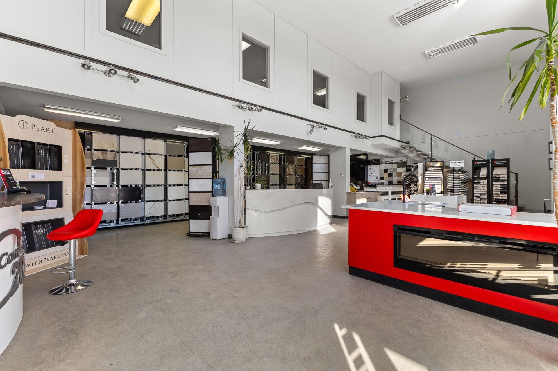 









183


Boul. de l'Aéroport

,
Gatineau (Gatineau),




QC
J8R3X2

