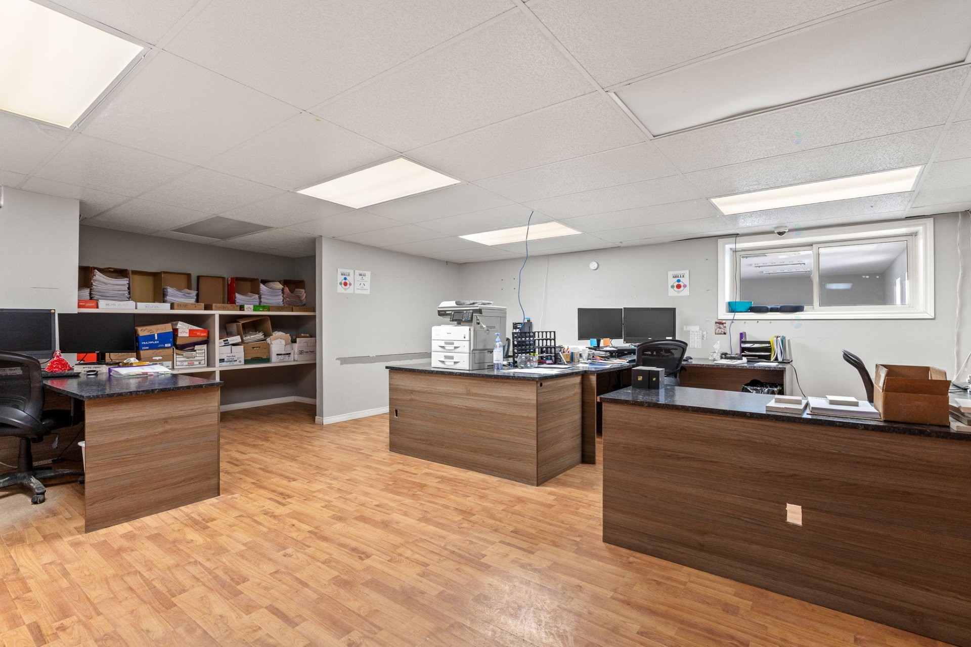 









183


Boul. de l'Aéroport

,
Gatineau (Gatineau),




QC
J8R3X2

