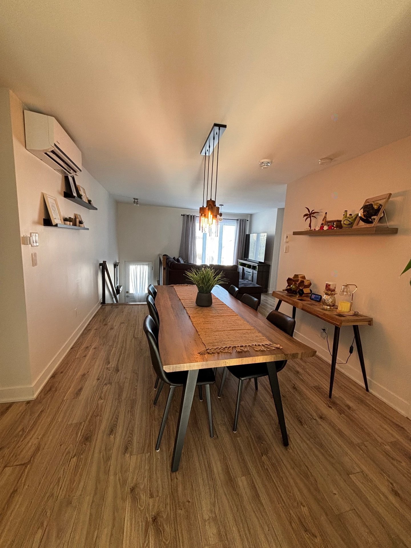 









80


Rue Majeau

,
L'Épiphanie,




QC
J5X0A5

