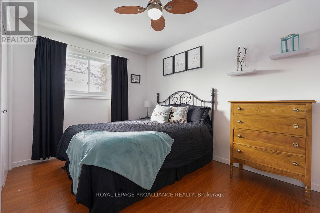 












202 HUNTINGWOOD DRIVE

,
Quinte West (Sidney Ward),




Ontario
K8N4Z5

