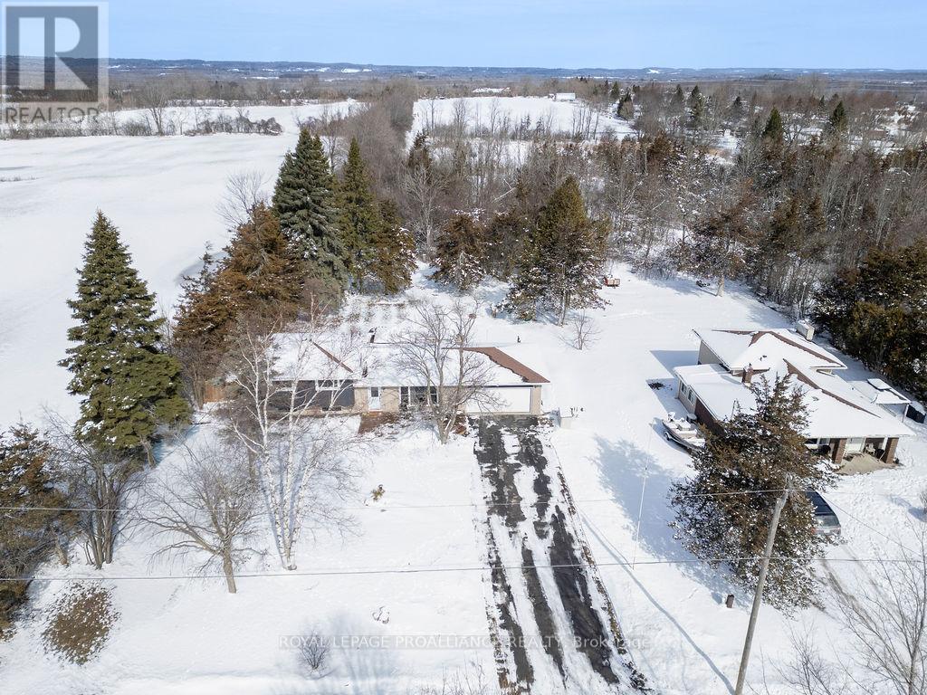 












202 HUNTINGWOOD DRIVE

,
Quinte West (Sidney Ward),




Ontario
K8N4Z5

