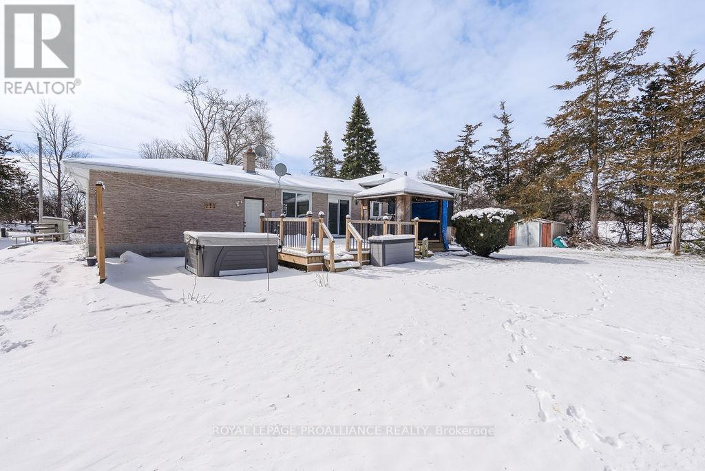 












202 HUNTINGWOOD DRIVE

,
Quinte West (Sidney Ward),




Ontario
K8N4Z5

