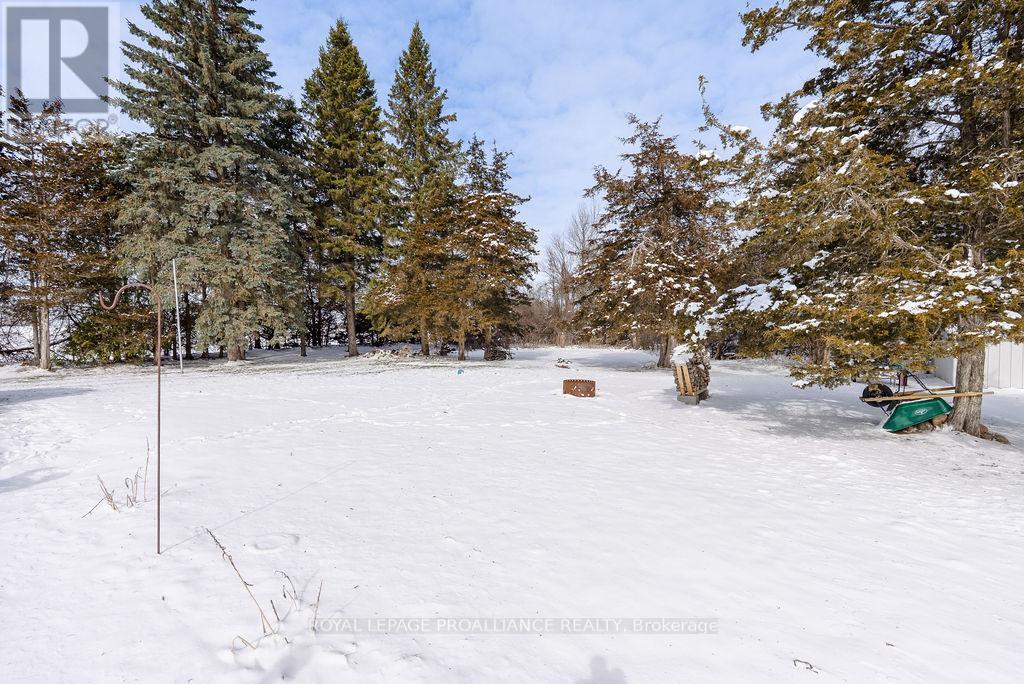 












202 HUNTINGWOOD DRIVE

,
Quinte West (Sidney Ward),




Ontario
K8N4Z5

