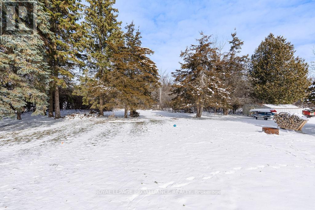 












202 HUNTINGWOOD DRIVE

,
Quinte West (Sidney Ward),




Ontario
K8N4Z5

