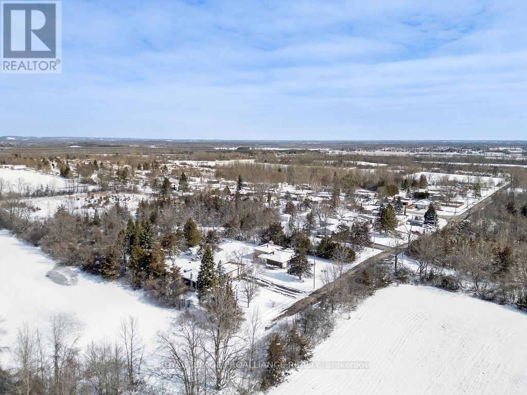 












202 HUNTINGWOOD DRIVE

,
Quinte West (Sidney Ward),




Ontario
K8N4Z5

