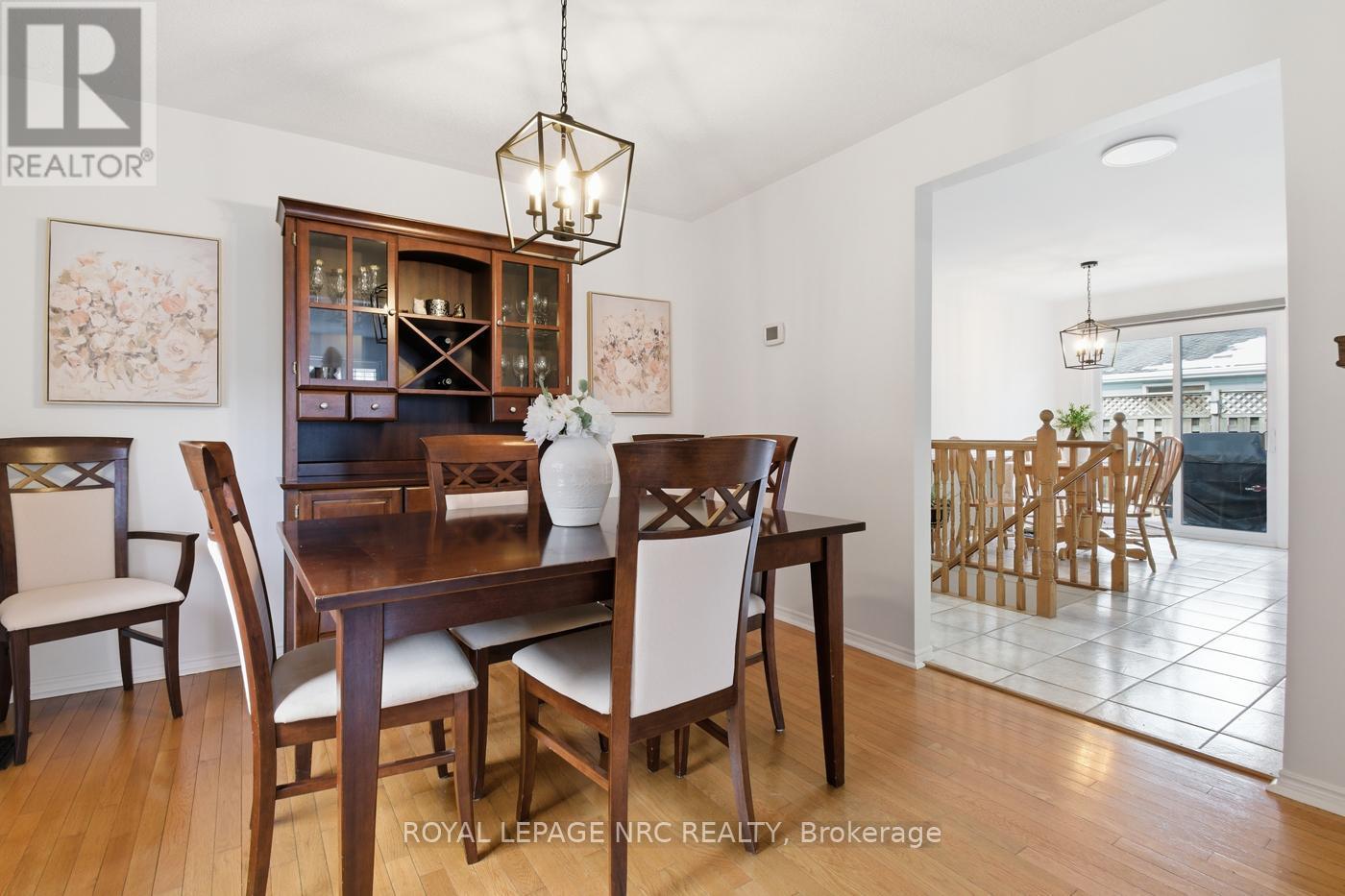 












15 HICKORY COURT

,
Welland (N. Welland),




Ontario
L3C6S9

