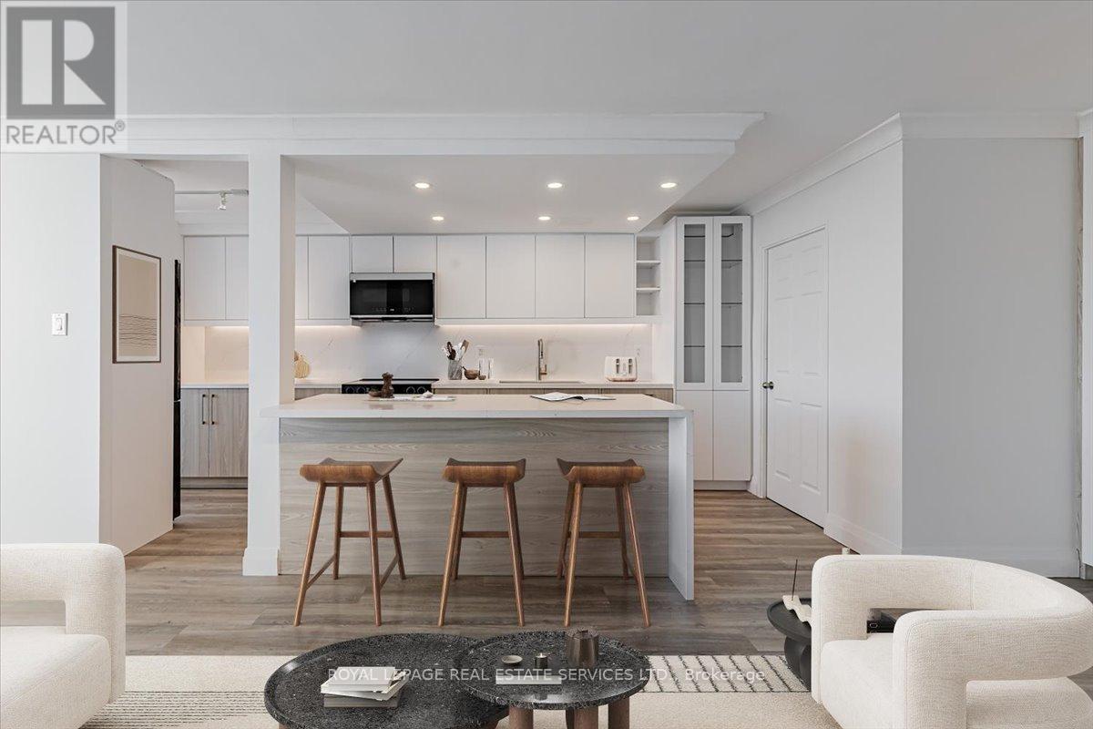 












706 - 3000 BATHURST STREET

,
Toronto,




Ontario
M6B3B4

