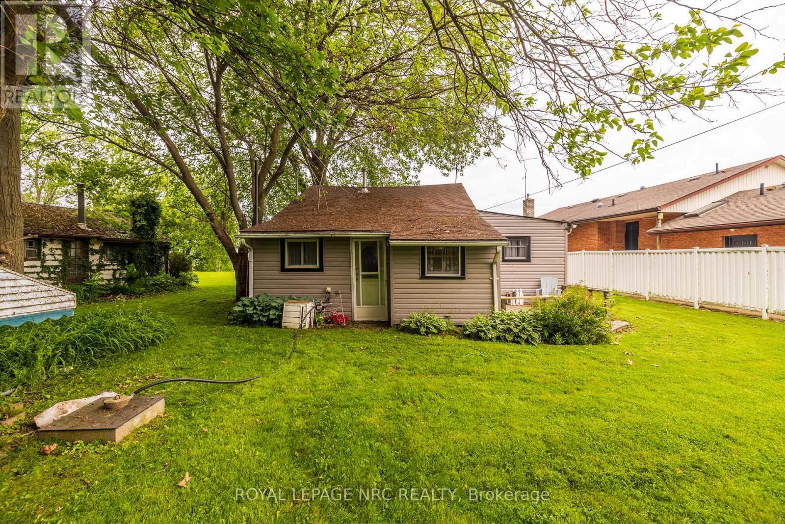 












6 FIRELANE 14D ROAD

,
Niagara-on-the-Lake (Lakeshore),




Ontario
L0S1J0

