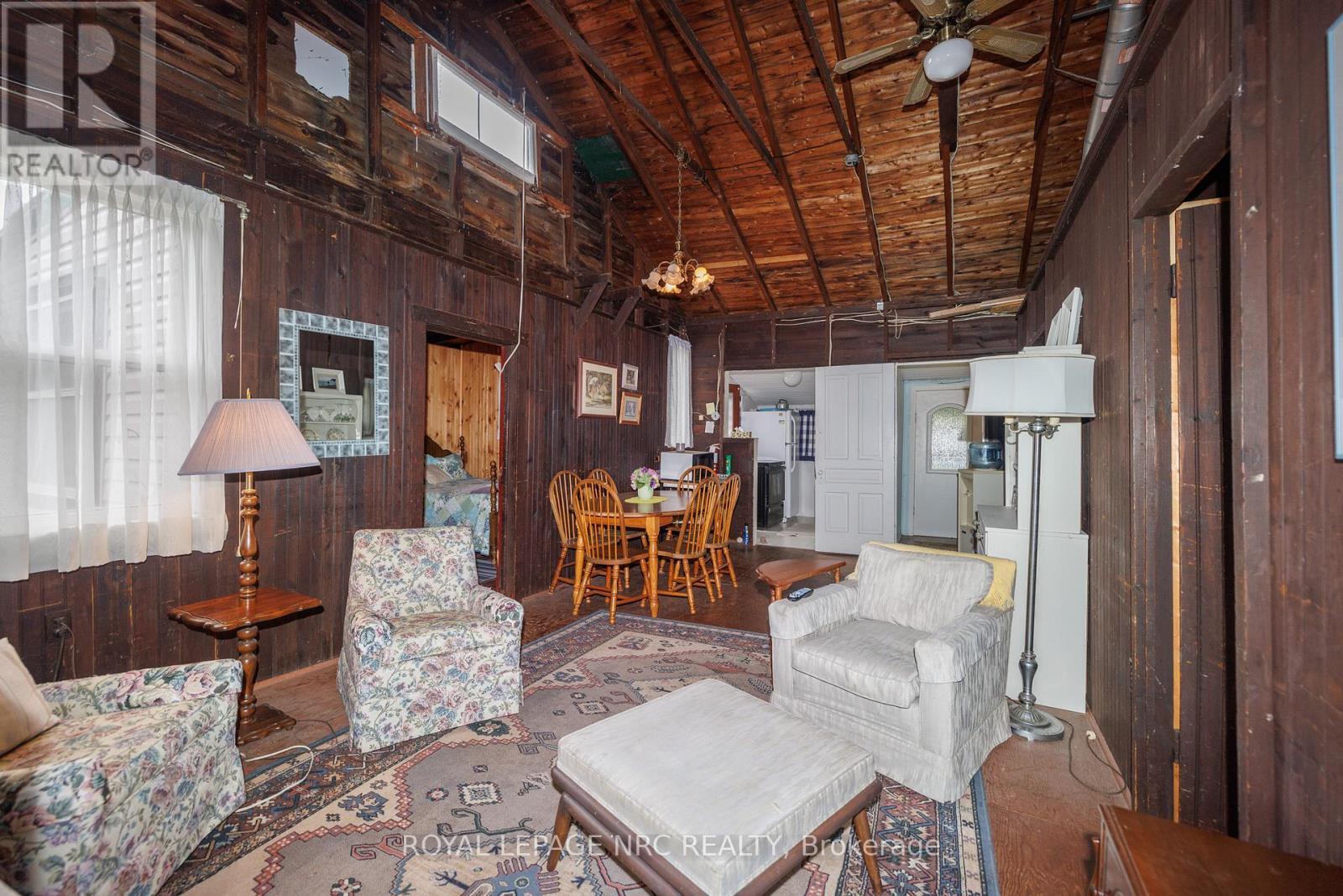 












6 FIRELANE 14D ROAD

,
Niagara-on-the-Lake (Lakeshore),




Ontario
L0S1J0

