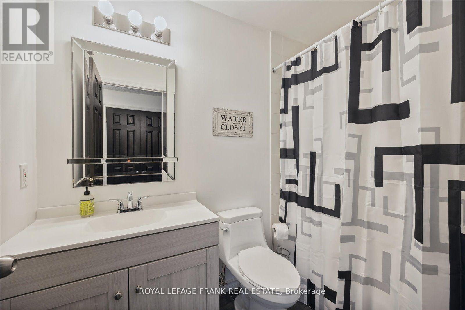 












104 - 91 ASPEN SPRINGS DRIVE

,
Clarington (Bowmanville),




Ontario
L1C5J9

