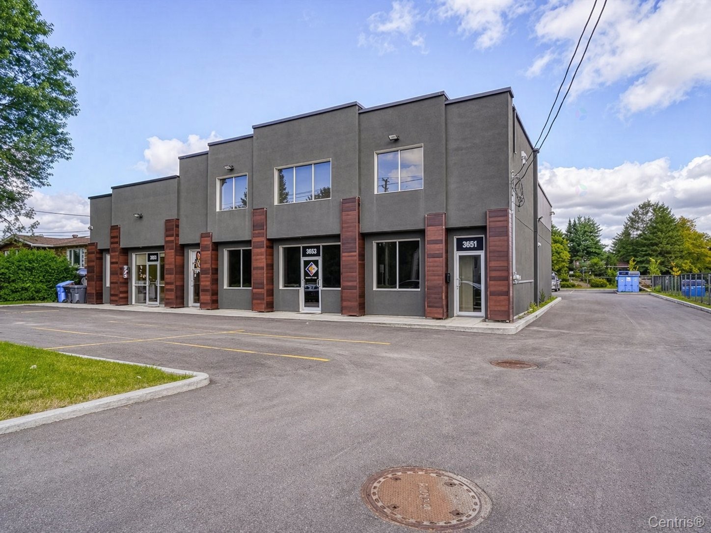 









3651


Mtée Gagnon

,
Terrebonne (Terrebonne),




QC
J7E4H5

