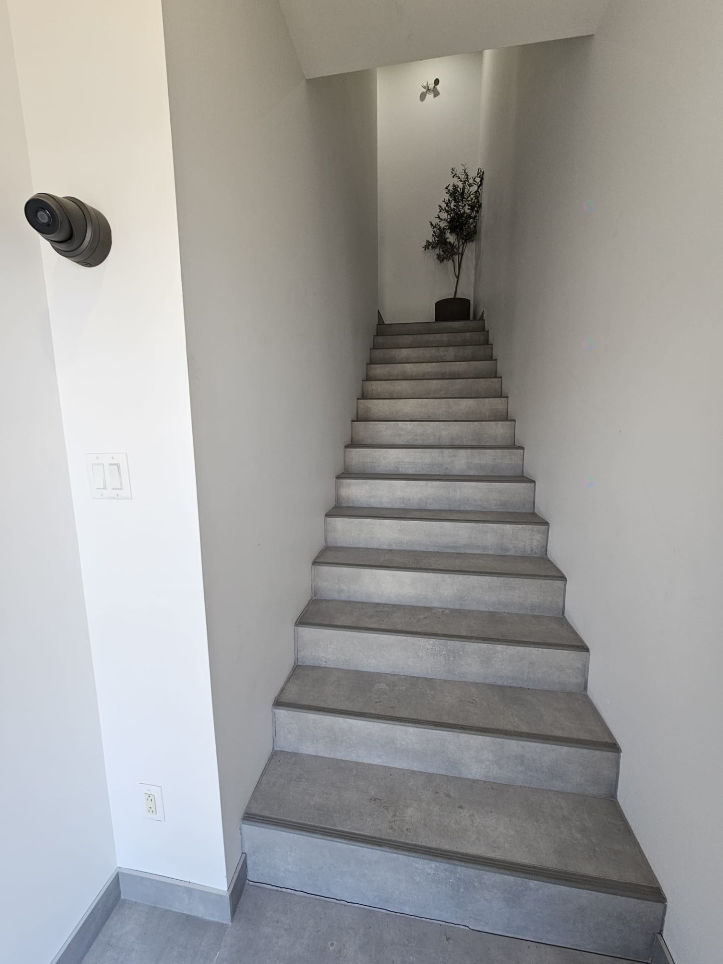 









3651


Mtée Gagnon

,
Terrebonne (Terrebonne),




QC
J7E4H5

