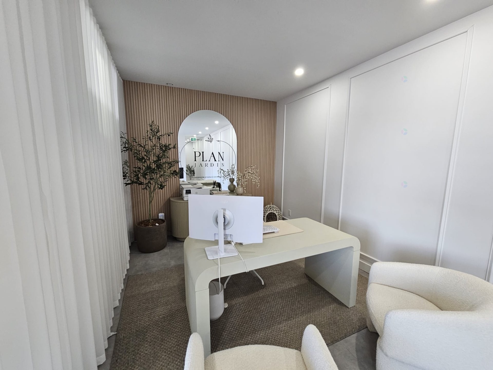 









3651


Mtée Gagnon

,
Terrebonne (Terrebonne),




QC
J7E4H5

