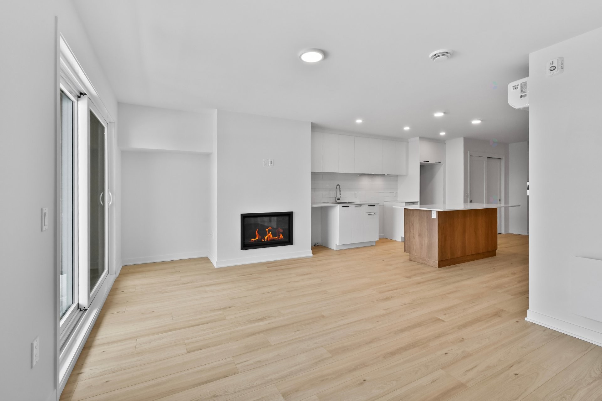 









110


Rue de Joliette

, 303,
Bromont,




QC
J2L3L5

