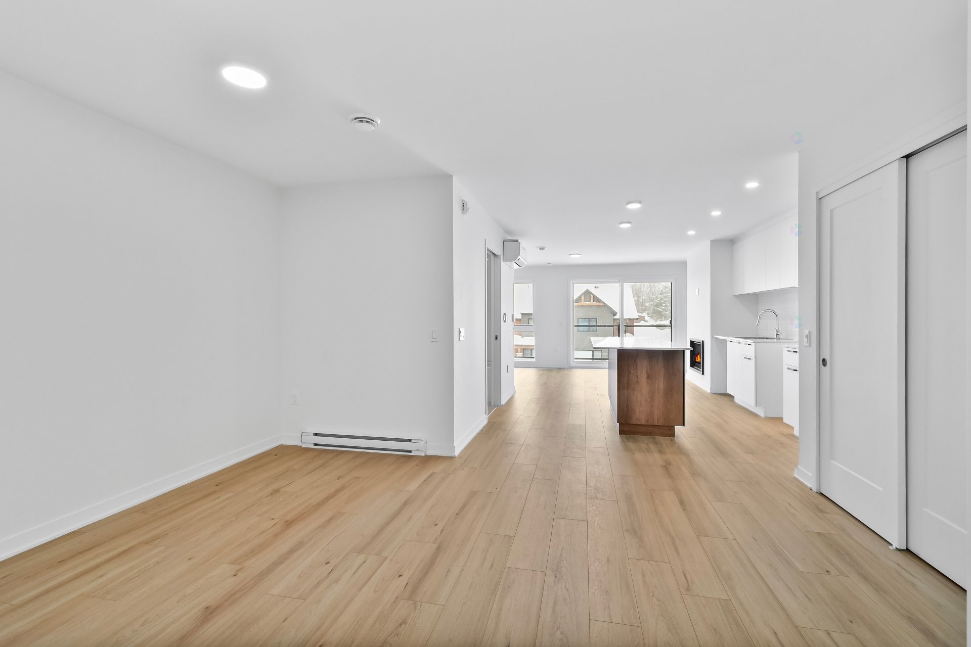 









110


Rue de Joliette

, 303,
Bromont,




QC
J2L3L5

