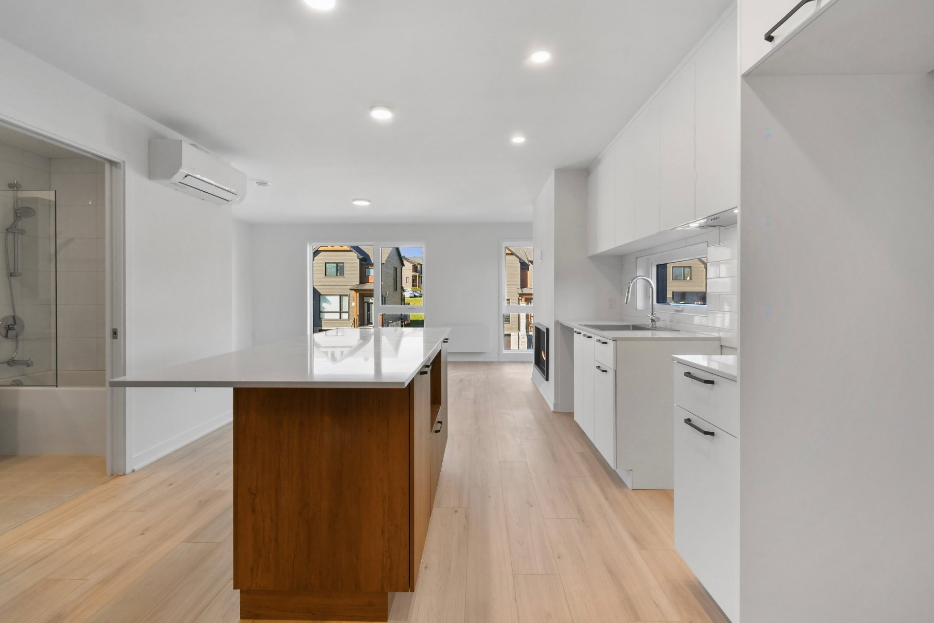 









110


Rue de Joliette

, 207,
Bromont,




QC
J2L3L5

