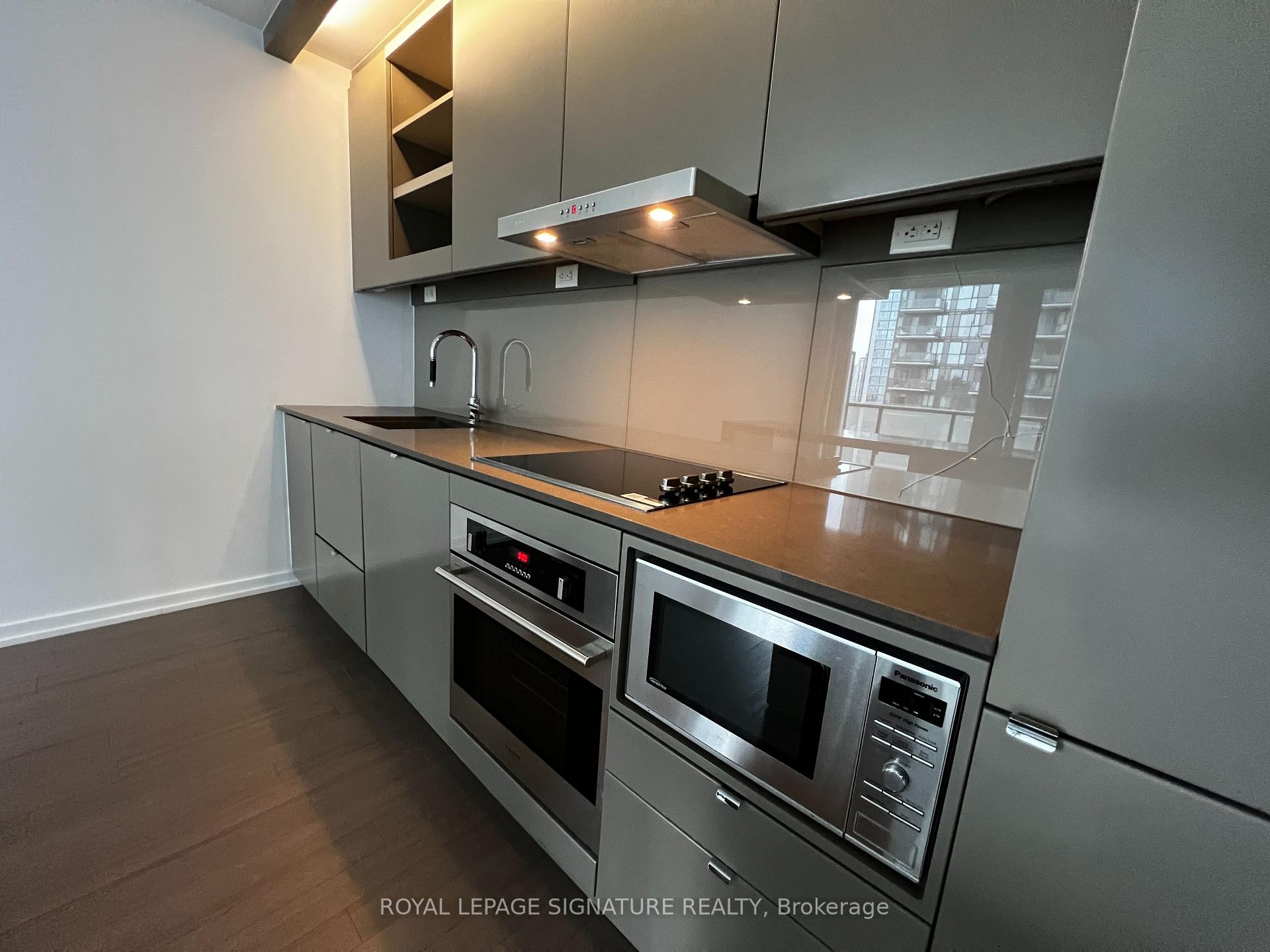 









101


Peter

Street, 2007,
Toronto,




ON
M5V 2G8

