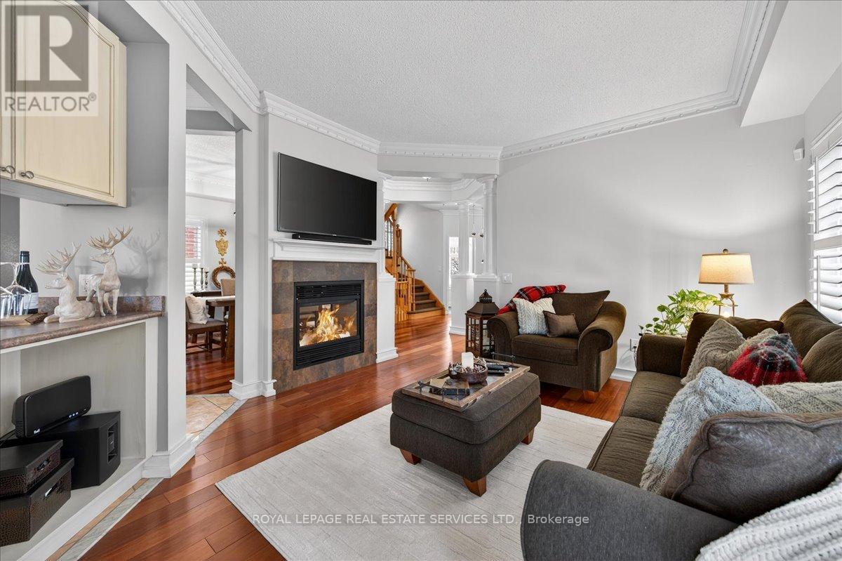 












519 RIVER GLEN BOULEVARD

,
Oakville,




Ontario
L6H6N4

