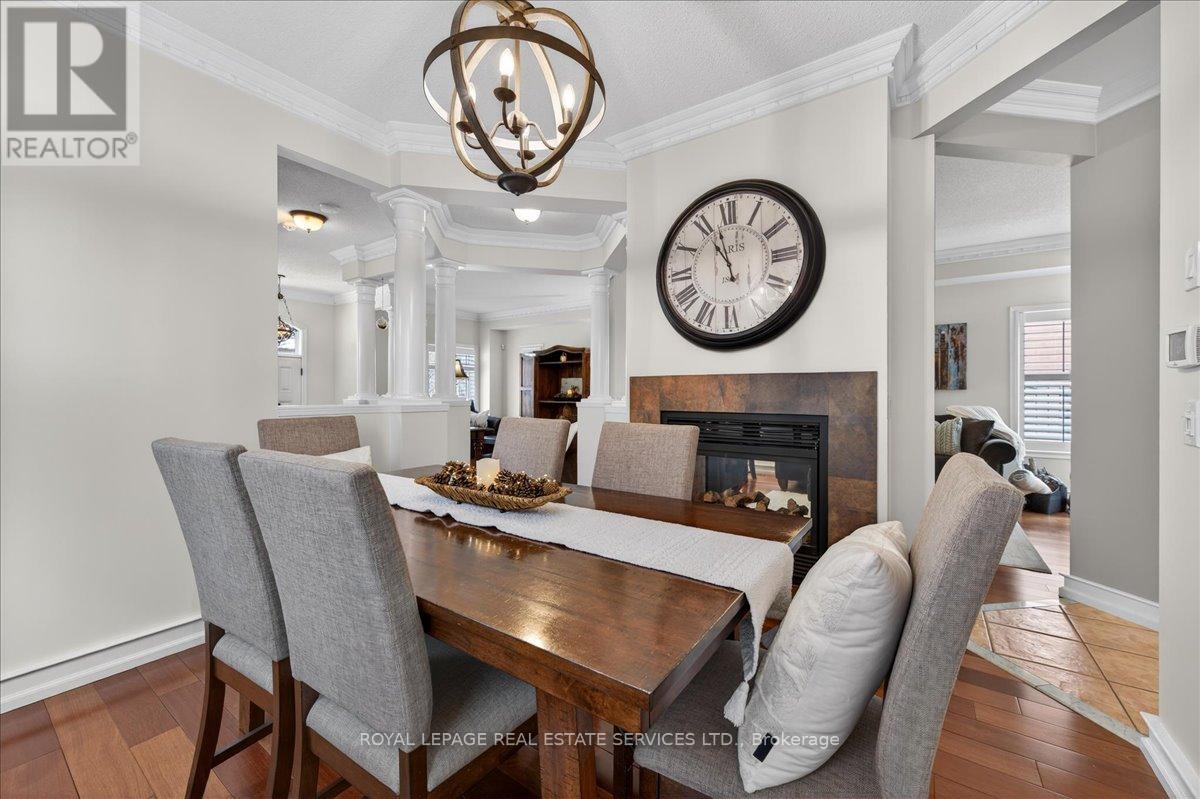 












519 RIVER GLEN BOULEVARD

,
Oakville,




Ontario
L6H6N4

