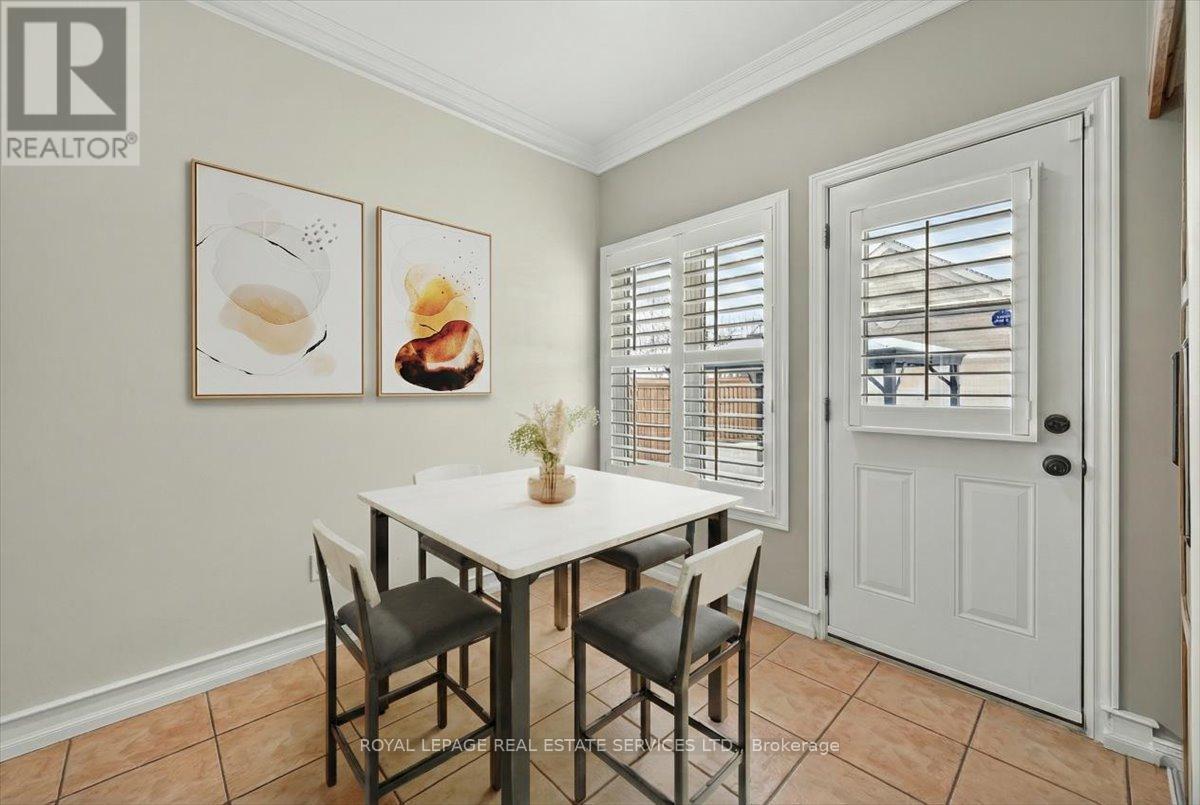 












519 RIVER GLEN BOULEVARD

,
Oakville,




Ontario
L6H6N4

