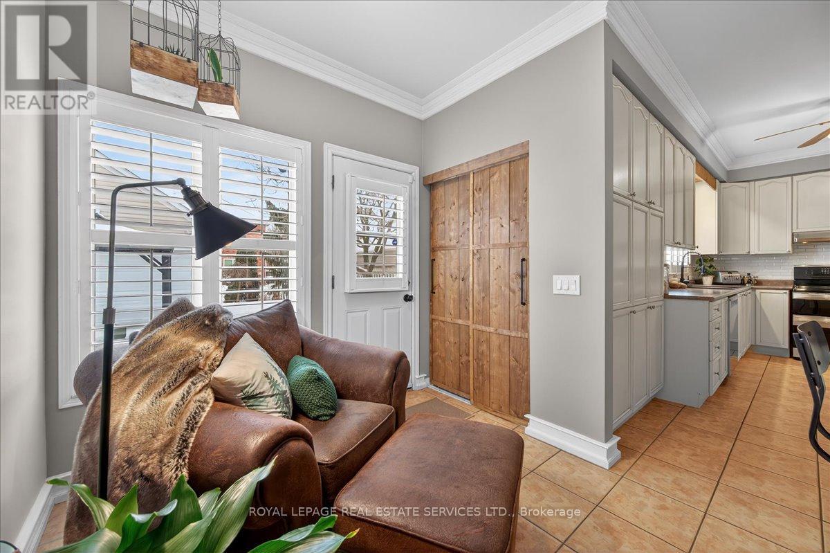 












519 RIVER GLEN BOULEVARD

,
Oakville,




Ontario
L6H6N4

