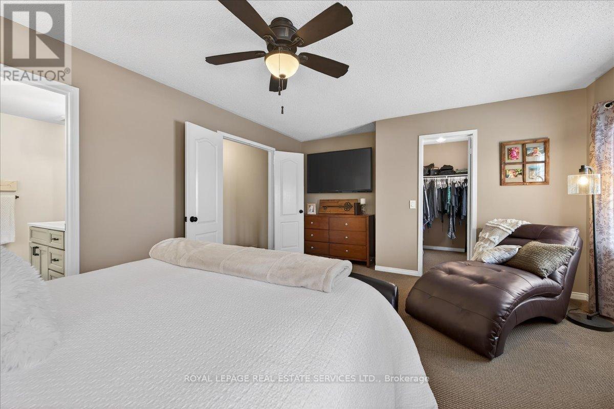 












519 RIVER GLEN BOULEVARD

,
Oakville,




Ontario
L6H6N4

