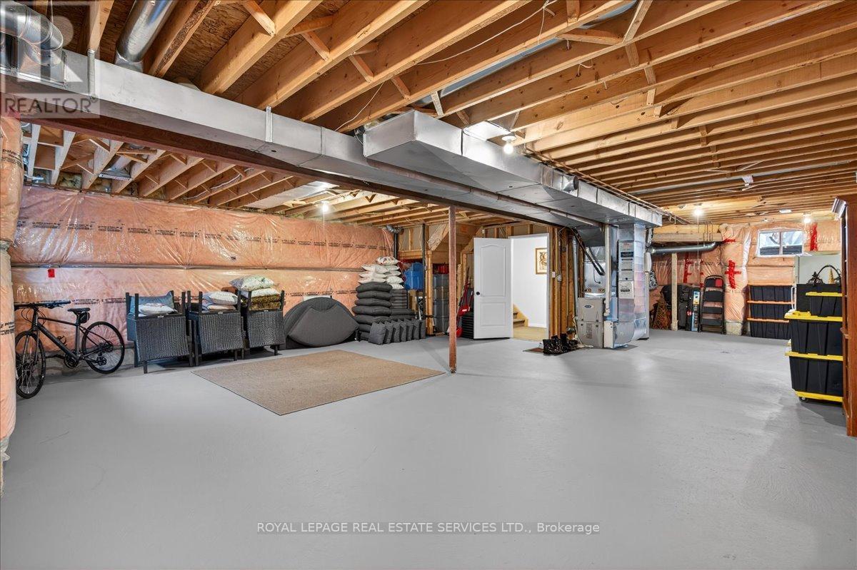 












519 RIVER GLEN BOULEVARD

,
Oakville,




Ontario
L6H6N4

