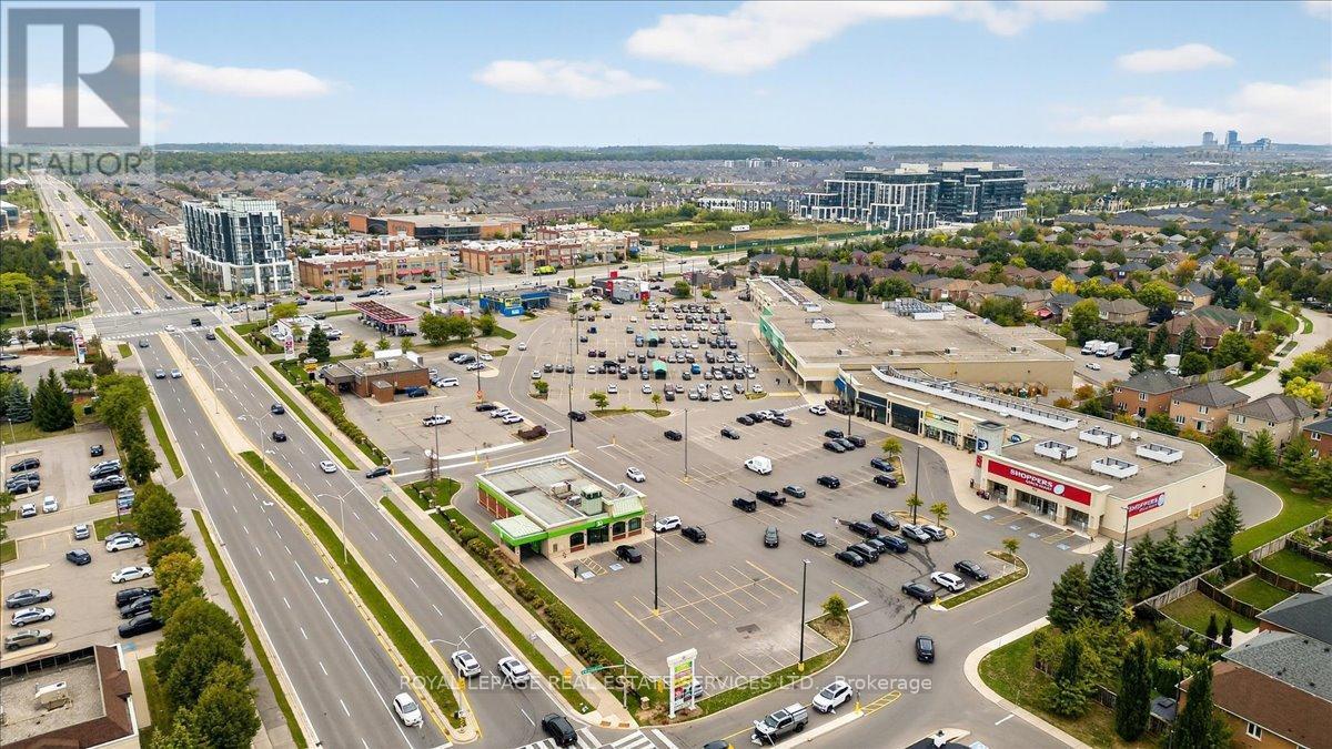 












519 RIVER GLEN BOULEVARD

,
Oakville,




Ontario
L6H6N4

