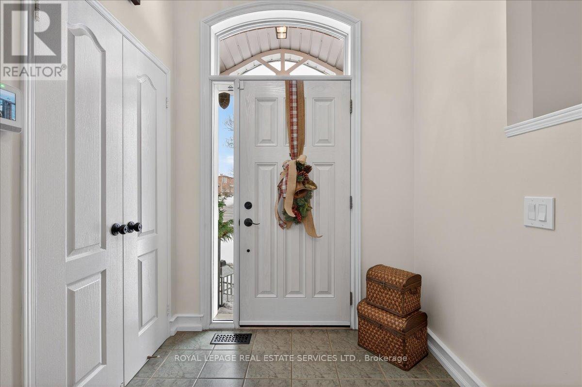 












519 RIVER GLEN BOULEVARD

,
Oakville,




Ontario
L6H6N4

