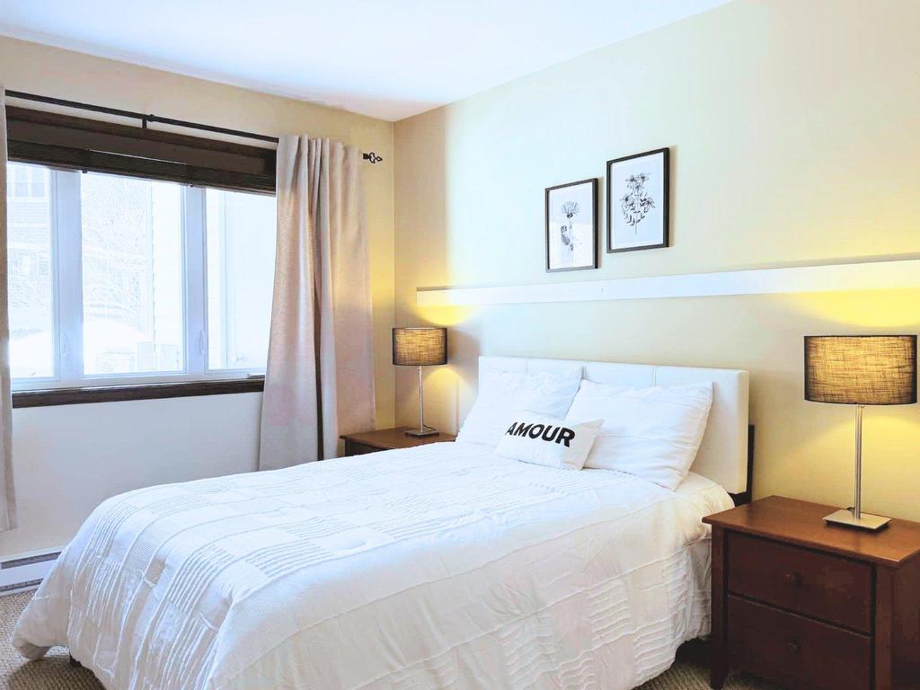









1621


Ch. du Golf

,
Mont-Tremblant,




QC
J8E2K6

