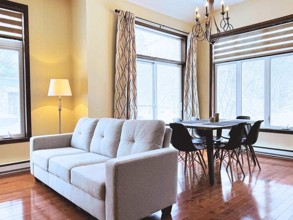 









1621


Ch. du Golf

,
Mont-Tremblant,




QC
J8E2K6

