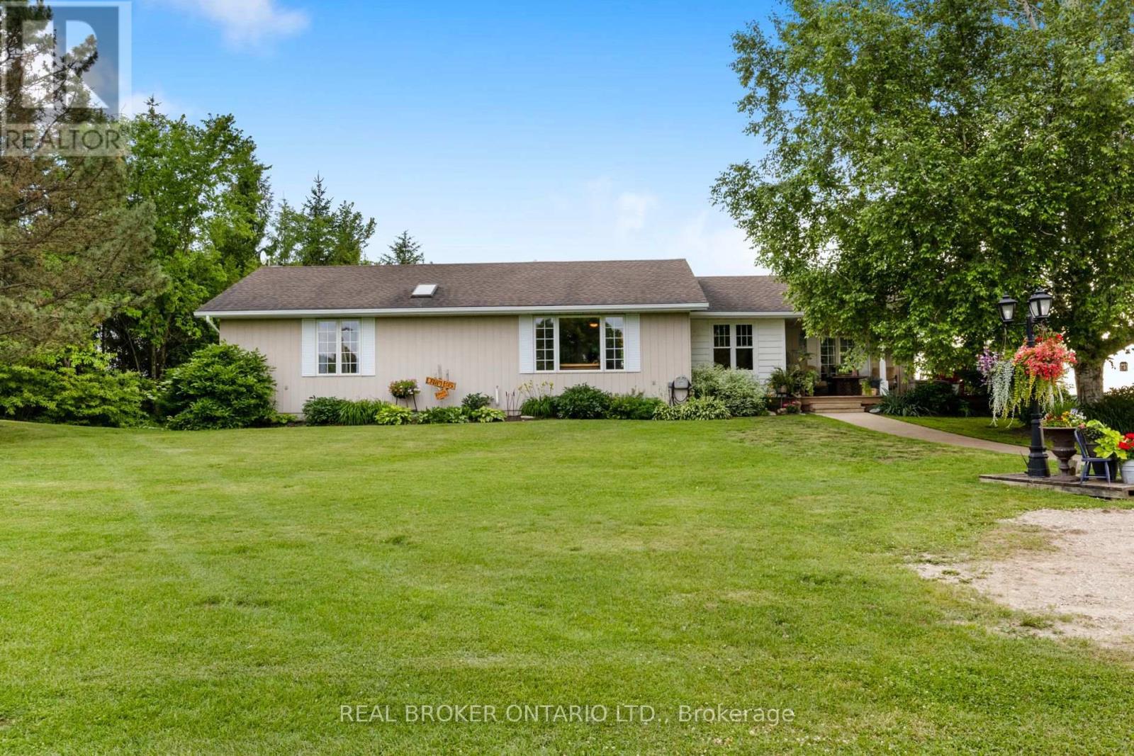 












413294 BASELINE ROAD

,
West Grey,




Ontario
N0G1R0

