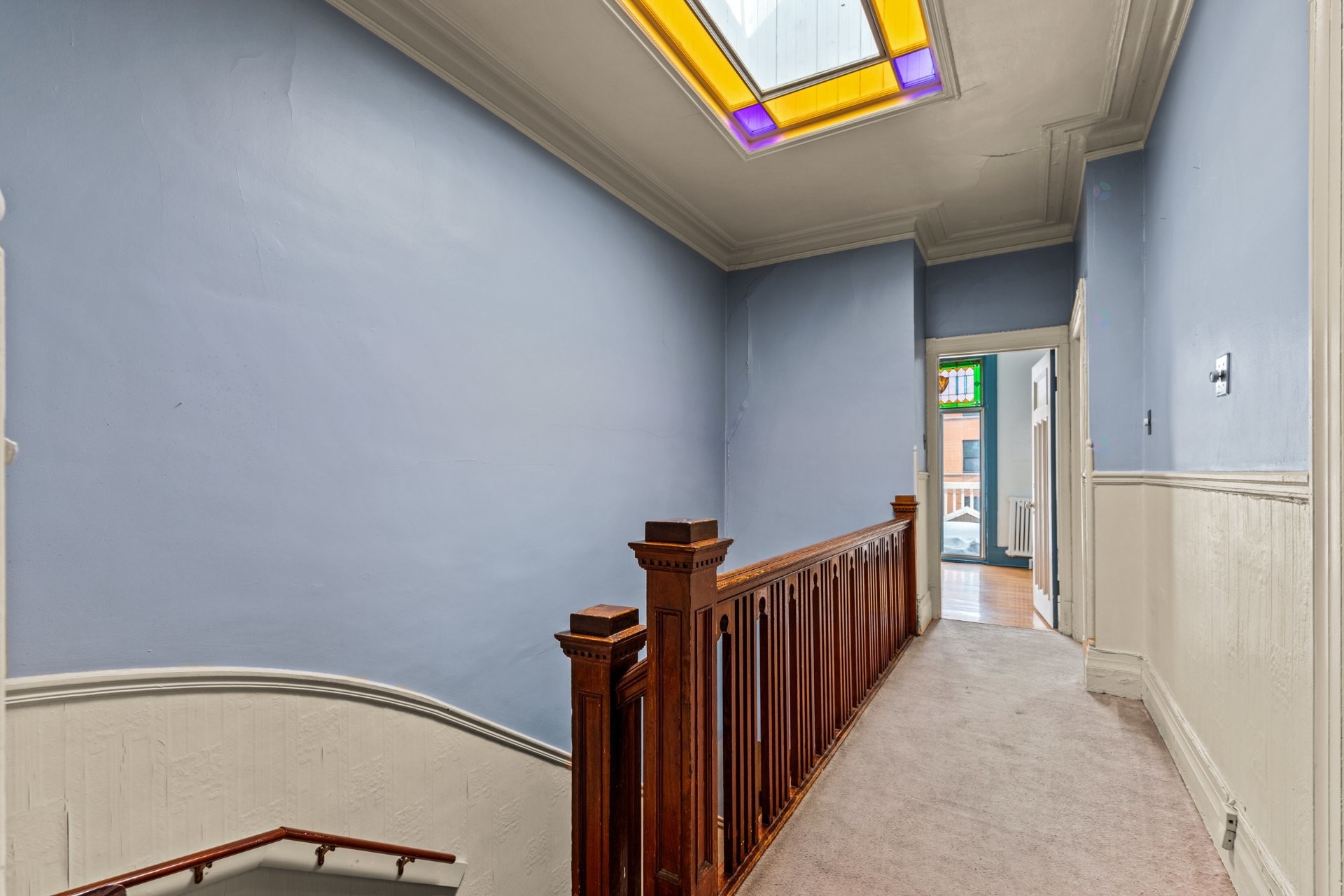 









464


Av. Bloomfield

,
Montréal (Outremont),




QC
H2V3R8

