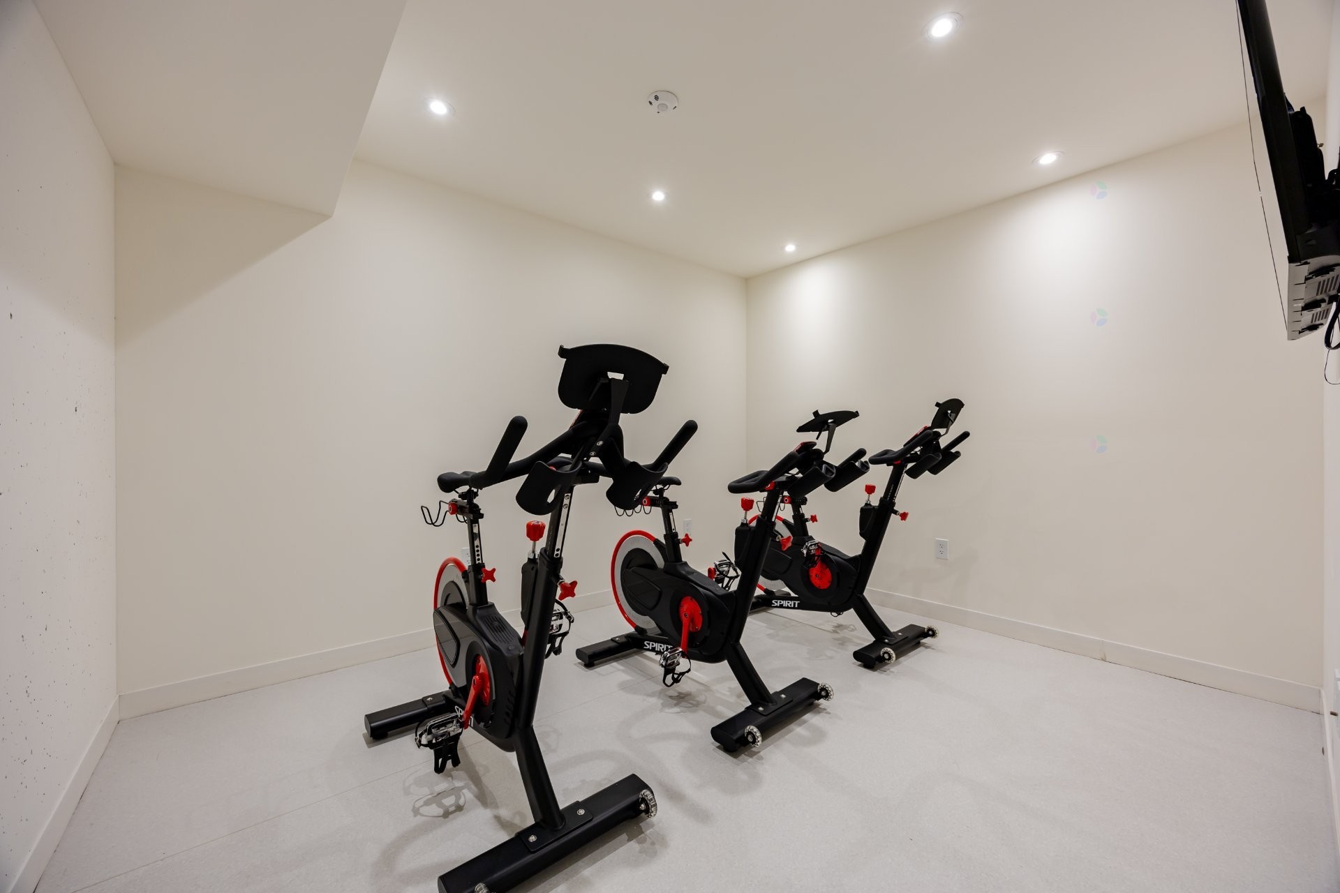 









360


Rue Mayor

, 1606,
Montréal (Ville-Marie),




QC
H3A0J4

