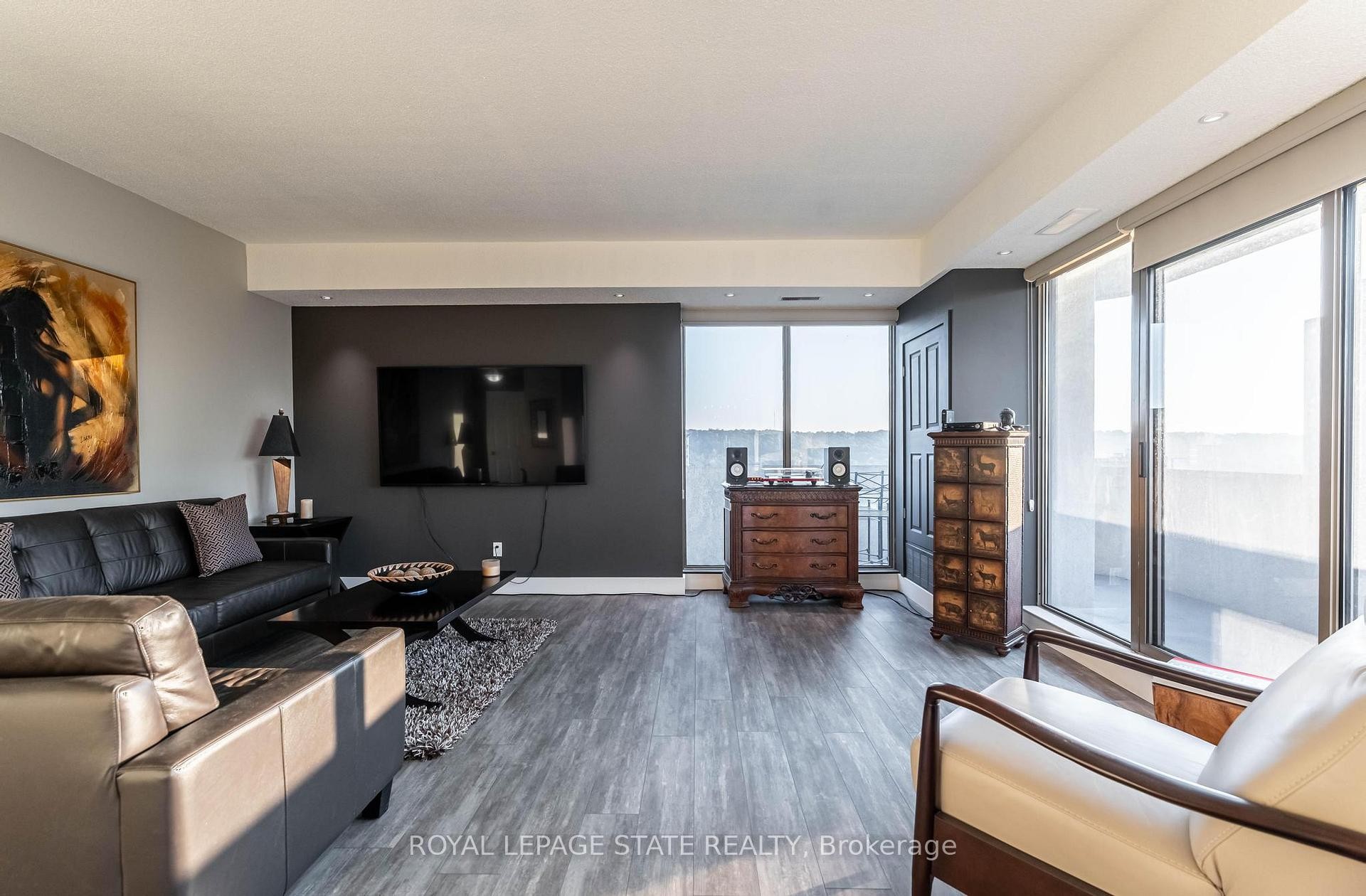 









67


Caroline

Street South, 17C,
Hamilton,




ON
L8P 3K6

