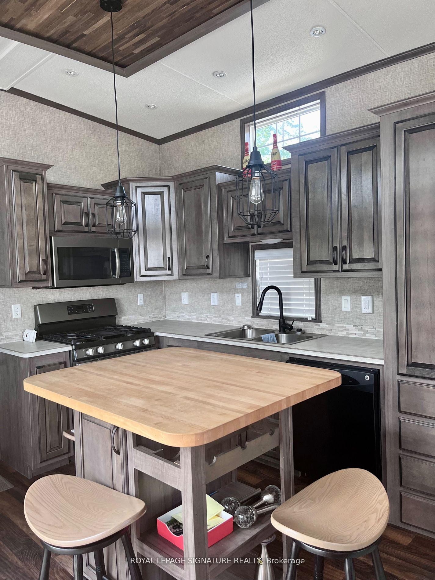 









2152


County 36

Road, 30,
Kawartha Lakes,




ON
K0M 1L0

