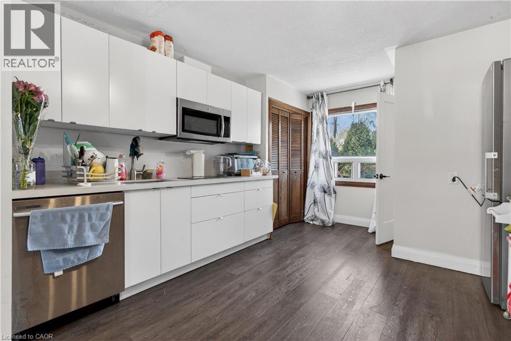 












150 EWEN Road Unit# 2

,
Hamilton,




Ontario
L8S3C7

