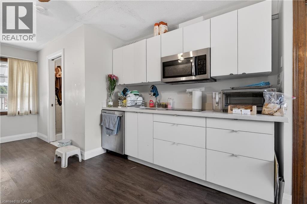 












150 EWEN Road Unit# 2

,
Hamilton,




Ontario
L8S3C7

