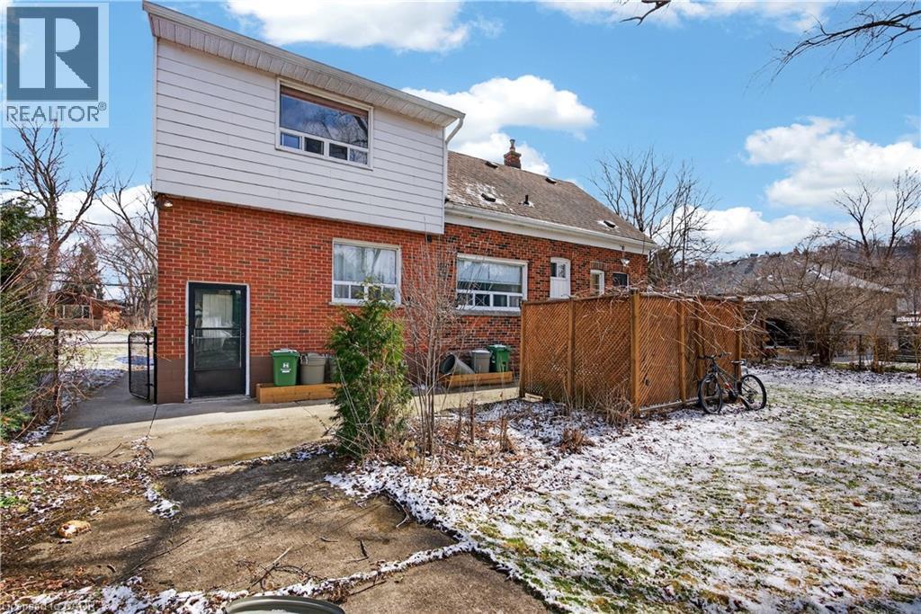












150 EWEN Road Unit# 2

,
Hamilton,




Ontario
L8S3C7

