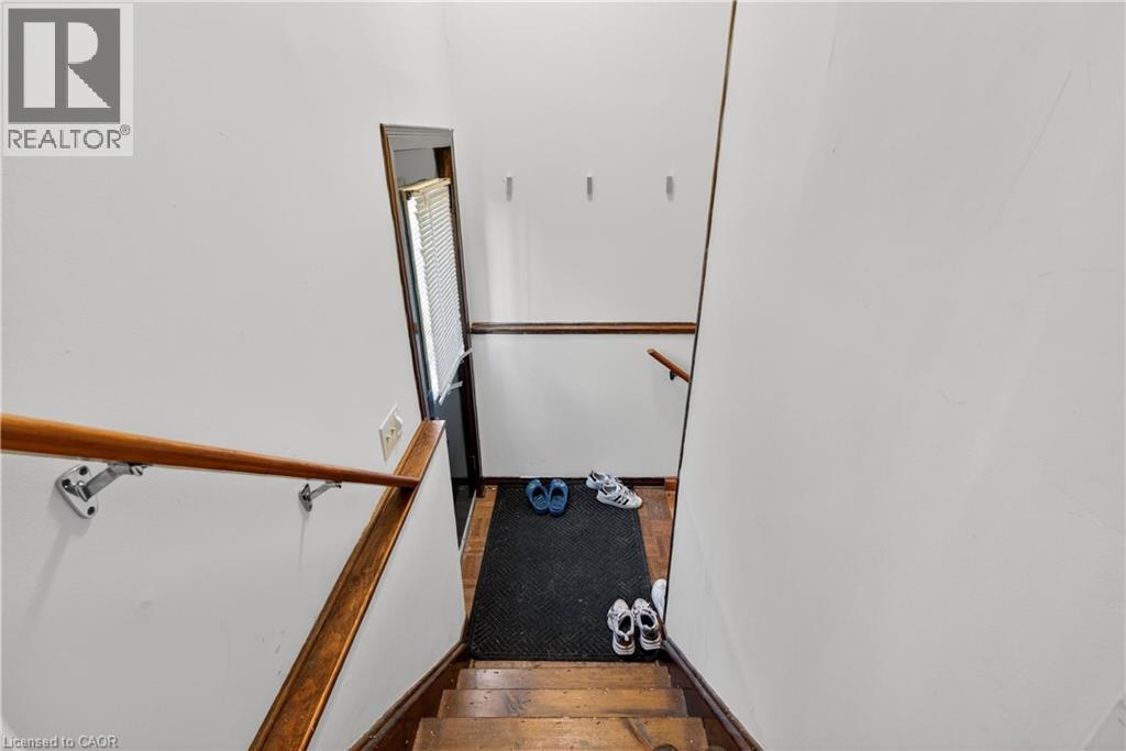 












150 EWEN Road Unit# 2

,
Hamilton,




Ontario
L8S3C7

