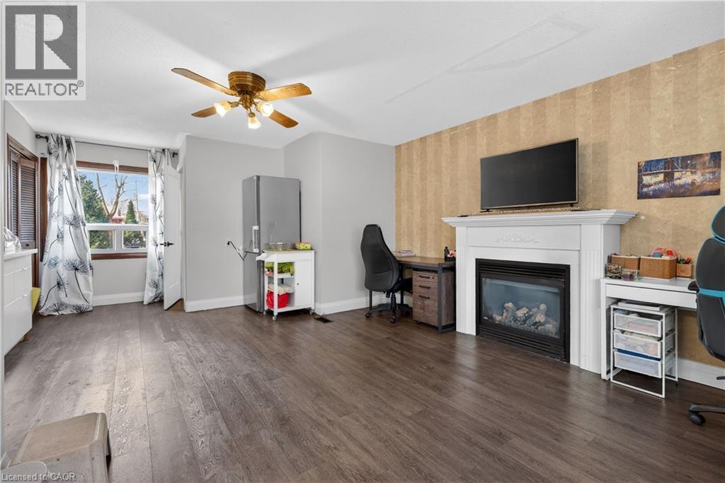 












150 EWEN Road Unit# 2

,
Hamilton,




Ontario
L8S3C7

