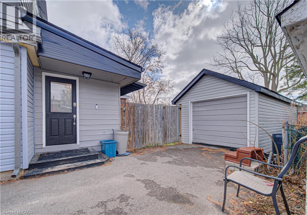 












345 NELSON Street

,
Brantford,




Ontario
N3S4E3

