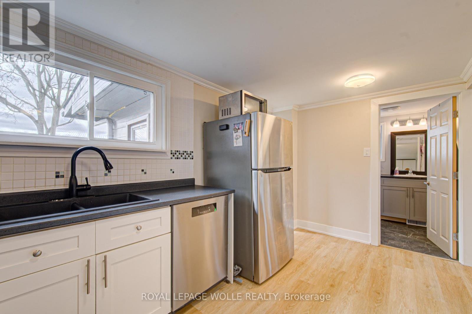 












345 NELSON STREET

,
Brantford,




Ontario
N3S4E3

