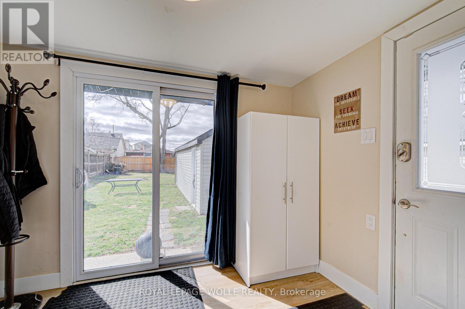 












345 NELSON STREET

,
Brantford,




Ontario
N3S4E3

