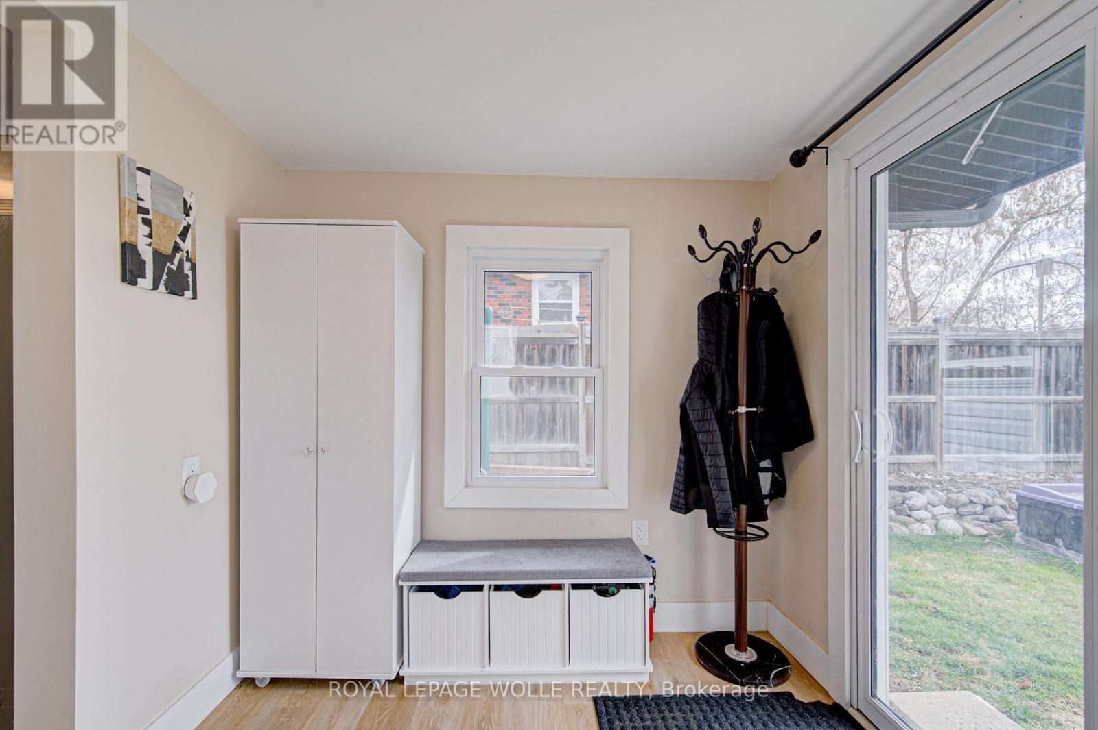 












345 NELSON STREET

,
Brantford,




Ontario
N3S4E3

