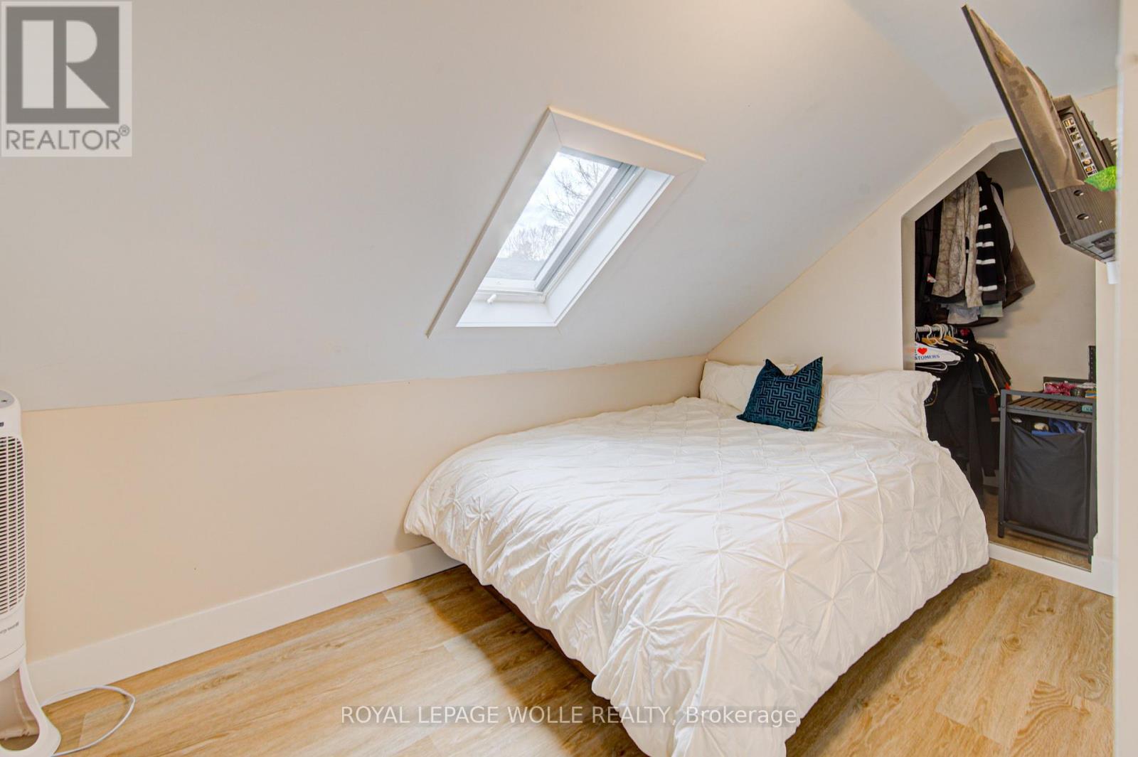 












345 NELSON STREET

,
Brantford,




Ontario
N3S4E3

