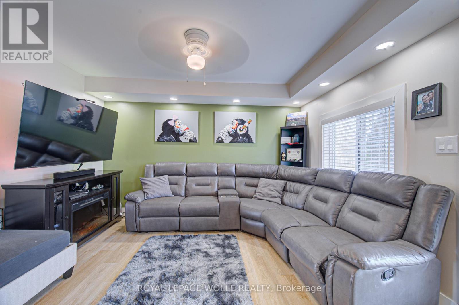 












345 NELSON STREET

,
Brantford,




Ontario
N3S4E3

