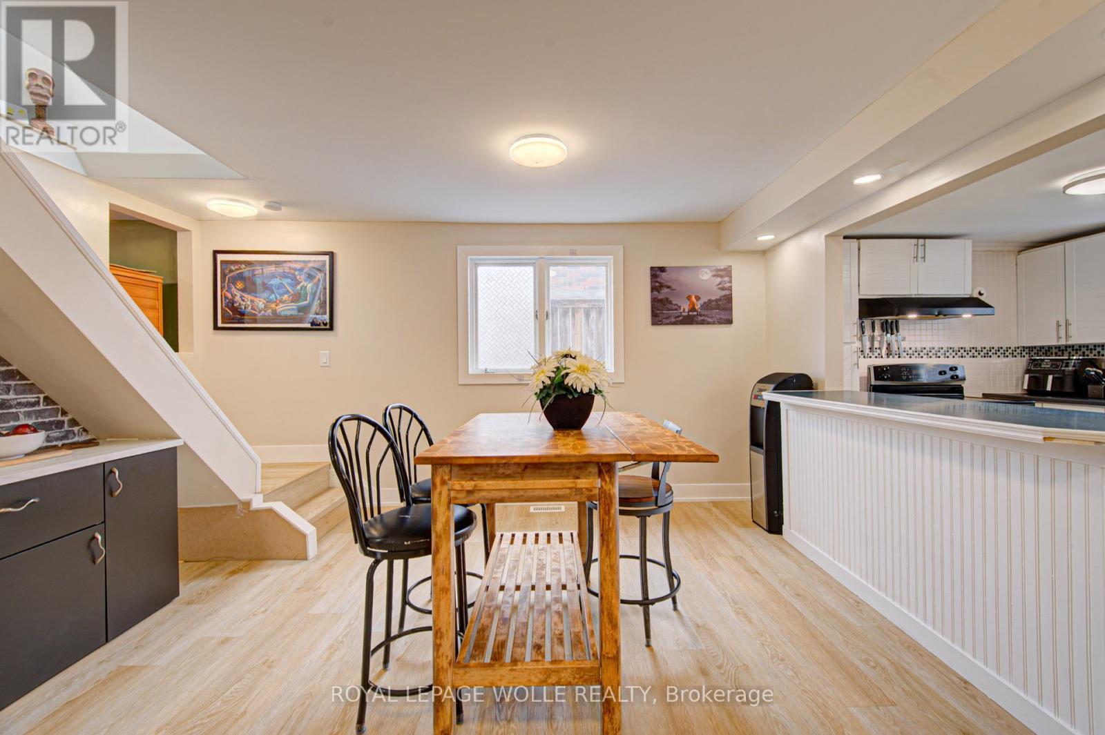 












345 NELSON STREET

,
Brantford,




Ontario
N3S4E3

